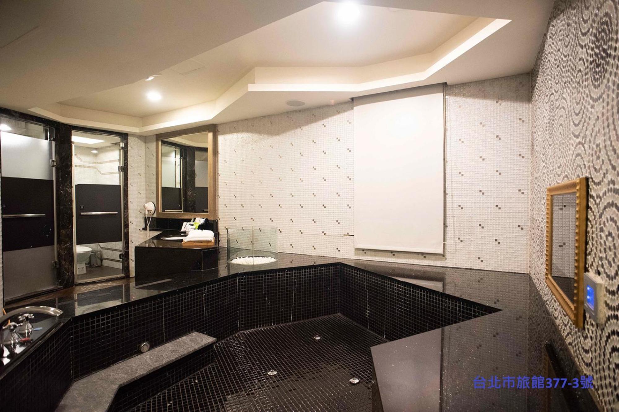 Discovery Motel - Yanping ไทเป ภายนอก รูปภาพ